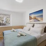 Deluxe In Ruhiger Lage شقة
