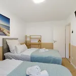 Deluxe In Ruhiger Lage شقة *